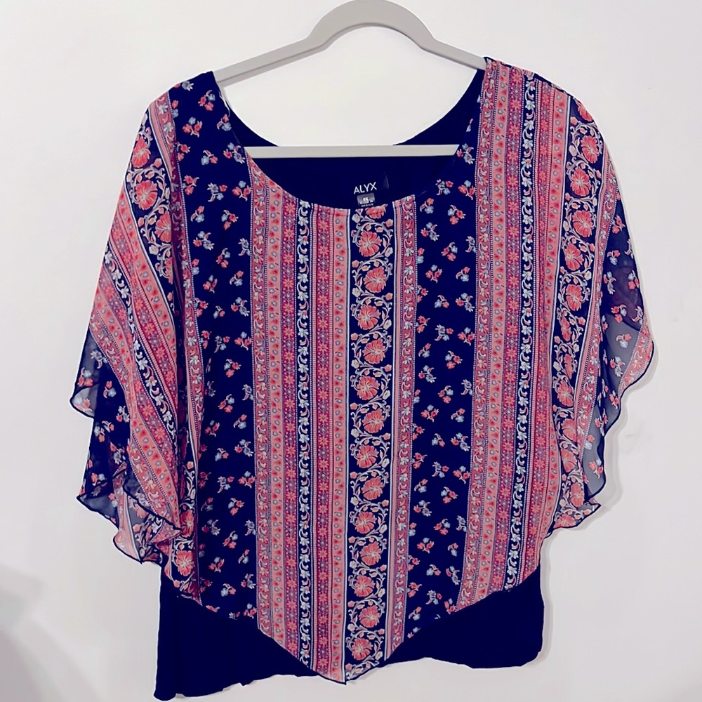 Sleeveless shirt